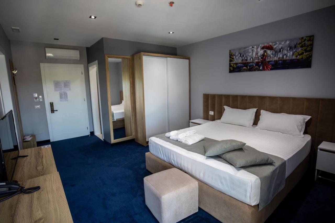 Hotel Nuevo Deluxe