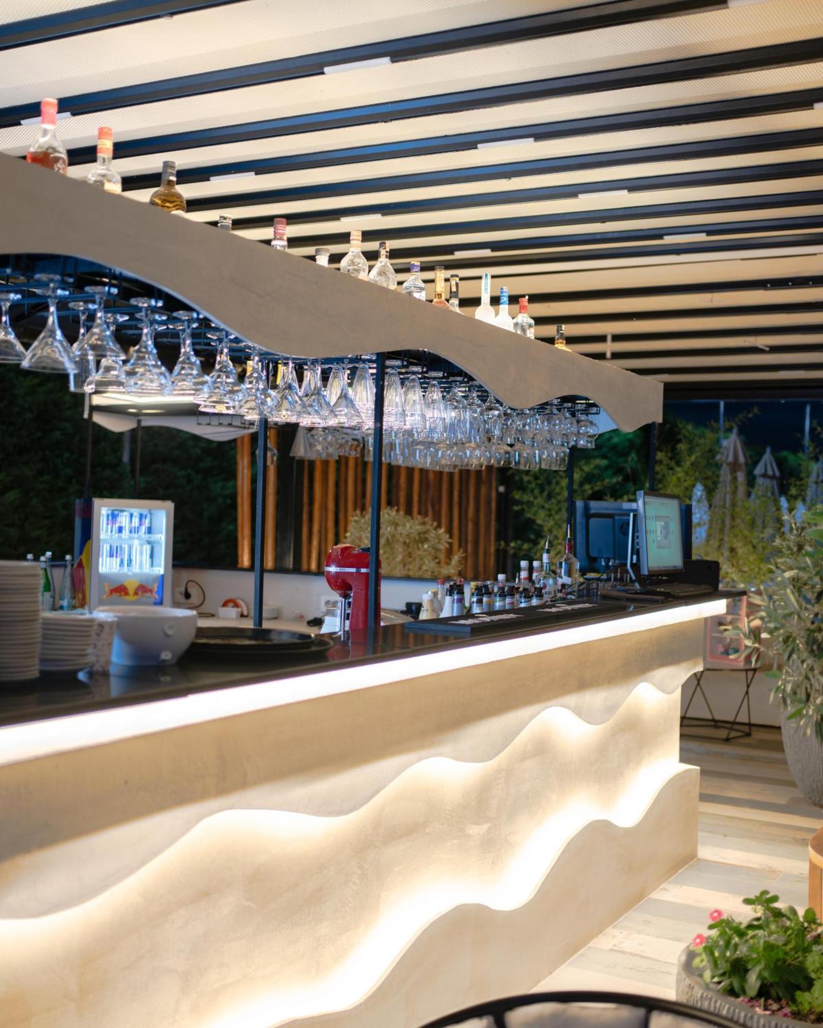 Nuevo Deluxe Hotel Shengjin